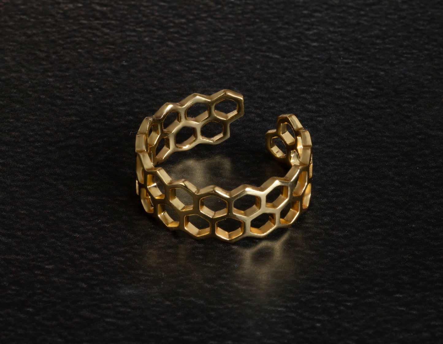  Exquisite Gold-Plated Brass Ring